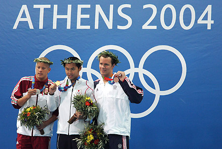 图文-北岛康介男子200米蛙泳夺冠 冠亚季军合