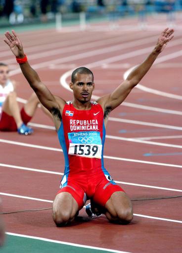 图文-男子400米栏桑切斯夺冠 多米尼加人谢上