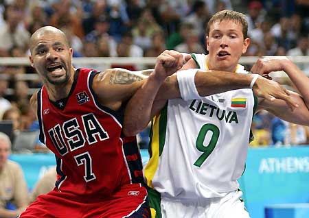 图文-篮球铜牌争夺战美国击败立陶宛 别跟我抢