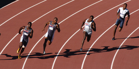 图文-美国奥运田径选拔赛 威廉姆斯强劲跑过弯