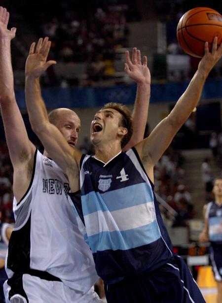 图文:篮球――阿根廷男篮胜新西兰(2)_2004雅