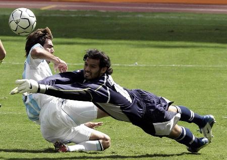 图文:阿根廷夺得奥运会足球冠军(11)_2004雅典