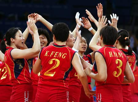 中国女排赢了!在先输2局的情况下来个大逆转,哈哈,最后3:2,中国赢了!