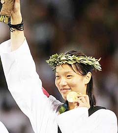 http://image2.sina.com.cn/2004/zt/chenzhong/U366P249T16D71F226DT20040830005933.jpg