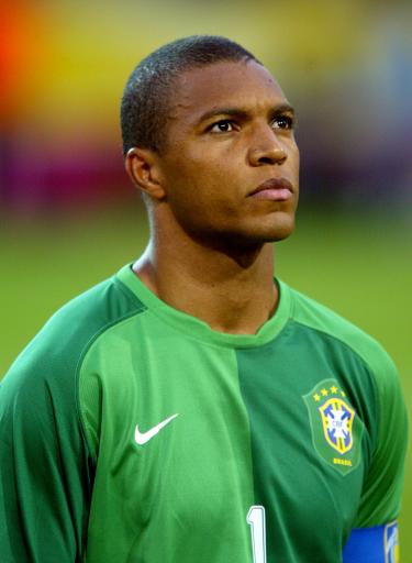 迪达成28年来巴西第一位门将队长 门神笑谈扑