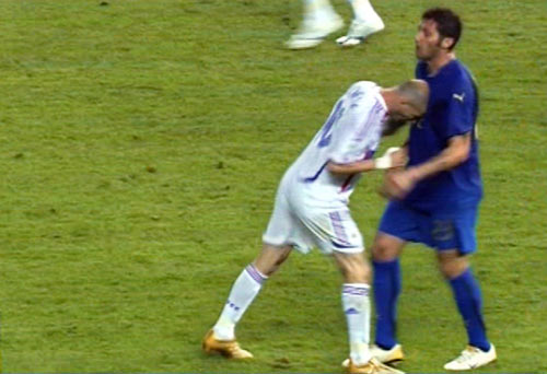 FIFA官方:意大利终破点球魔咒 齐达内行为让人
