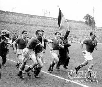 经典冷门:1954年匈牙利队在决赛中负于西德队