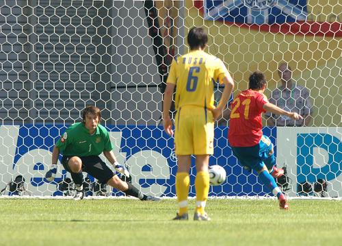 图文-[世界杯]西班牙VS乌克兰 比利亚点球破门