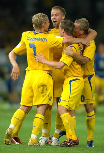图文-[世界杯]瑞典1-0巴拉圭 瑞典队庆祝进球 _