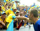 图文-[世界杯]乌克兰1-0突尼斯舍甫琴科与球迷共贺