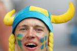 图文-德国淘汰瑞典晋级8强牛角球迷欲哭无泪