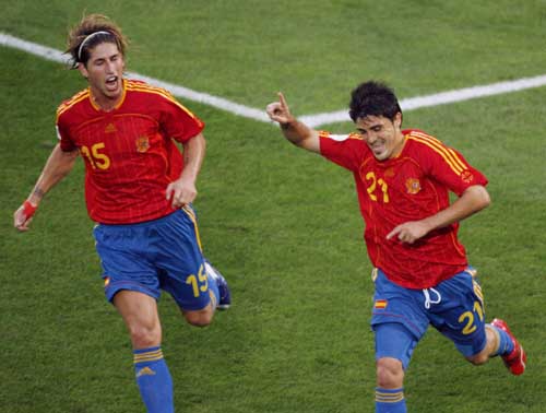 图文-[世界杯]西班牙vs法国 比利亚为西班牙进球