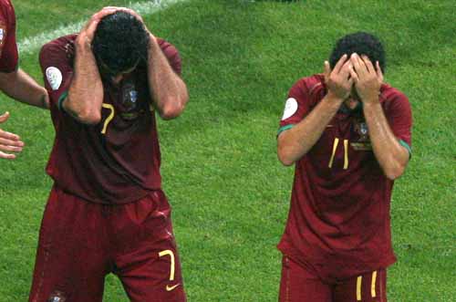 图文世界杯葡萄牙01法国菲戈失望被淘汰