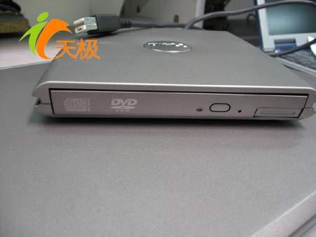 戴尔D400迅驰1.4G笔记本售价6500元(图)