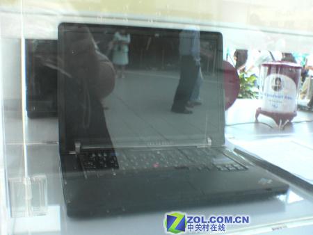 ThinkPad Zϵ±ʼǱع