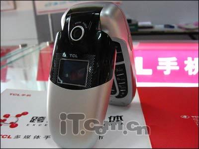 TCL百万像素拍照手机D368低价上市