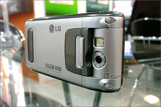 LG百万像素手机G920特价1999还有礼