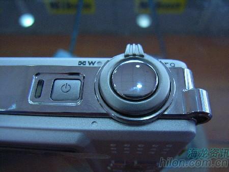中日混血数码相机明基E520现卖1850元