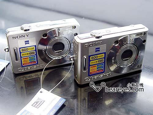 索尼最新两款实用相机W系列超低价上市
