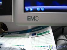 EMC三款液晶齐降价17寸8ms仅售1699元