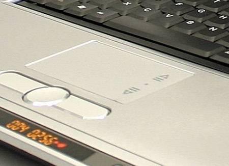 首款配备X1800XT独立显卡笔记本诞生