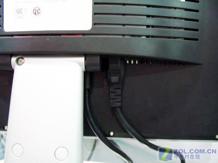EMC三款液晶齐降价17寸8ms仅售1699元