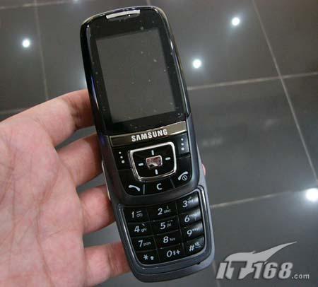 紧随D500欧版三星D600手机仅需2330元