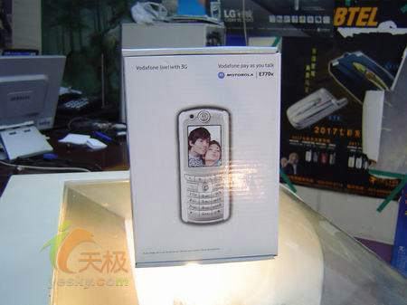 E398第三代继承者摩托3G手机E770到