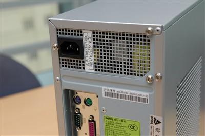 光驱orUSBHUB?明基漂亮盒子独家揭密
