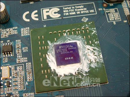 жгGeForce7600ϵе