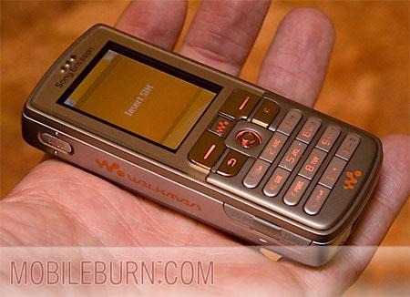 钛金色之魅新WALKMAN索爱W700真机图赏