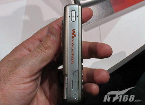 ҫWalkman»W700