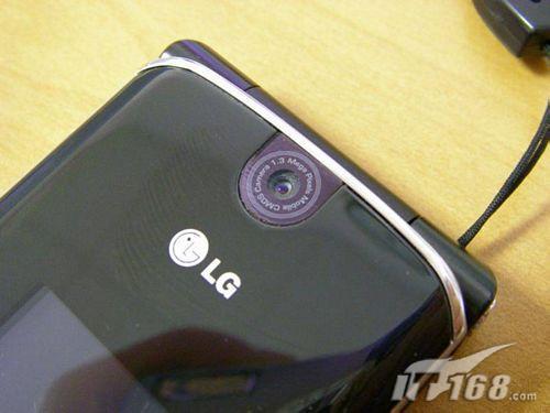 新巧克力风格LG超薄折叠手机KG810曝光