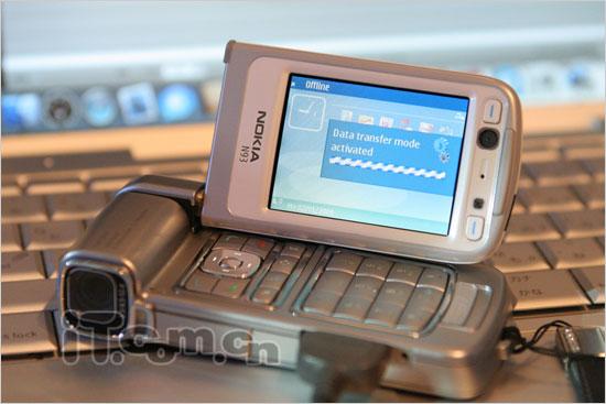体验宽银幕影像 诺基亚至强N93真机一览 - 新机