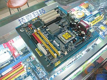 DDR2/915GVGA-8I915MD-GV699Ԫ