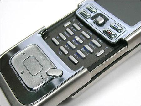 200万像素诺基亚改版机N91仅售7100元
