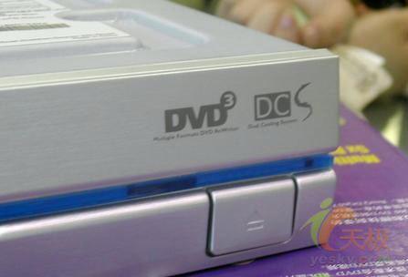全能DVD刻录机时尚外观明基DW1670平价