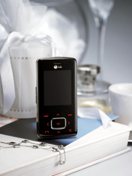 精雕细琢LG巧克力手机精美宣传图赏