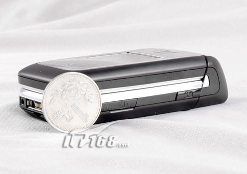 简约直接诺基亚商务翻盖机6125详细评测(2)