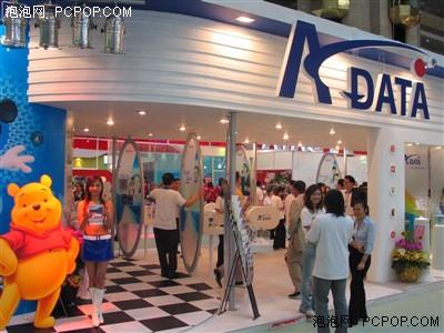 Computex2006չ̨Ů