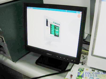液晶显示器最低只要1055元CRT太无奈