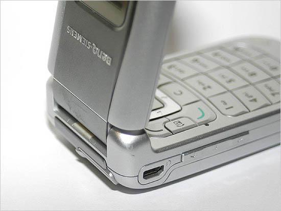 明基西门子320万像素HSDPA手机EF91图赏(4)