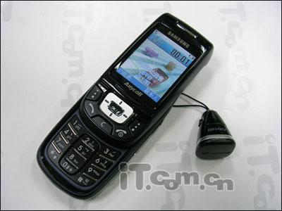 经典滑盖 三星老旗舰D508仅售1999元_手机