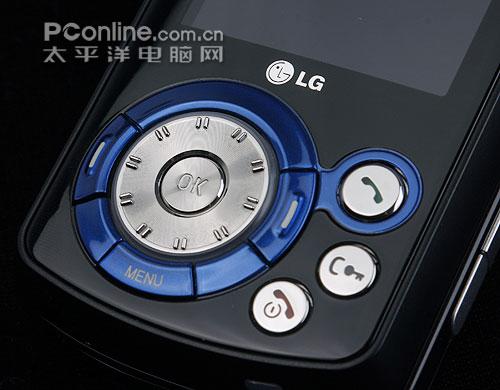 不对称魅力LG转轮式3G音乐机W400c图赏(2)