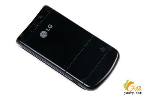甜美丝滑感受 LG超薄翻盖手机KG98评测(2)