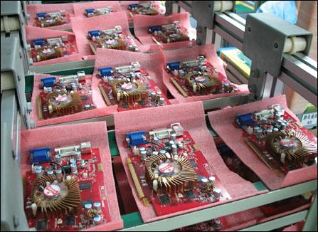 揭开板卡生产神秘面!PConline新天下工厂行