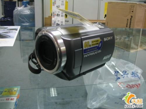 硬盘式摄像机热卖索尼SR80E降价送包