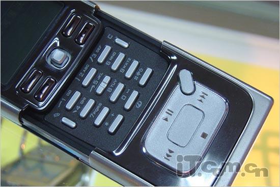 音乐王者风范诺基亚4GB硬盘N91售价3850