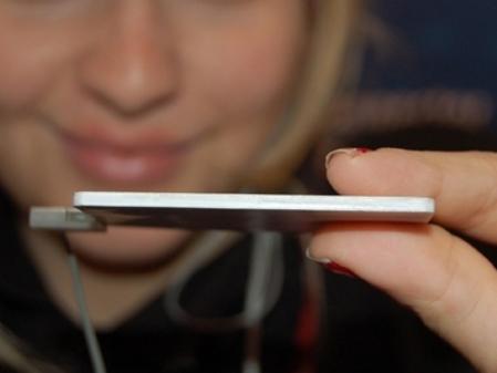 世界上最薄的MP3诞生能防水仅2.3mm厚