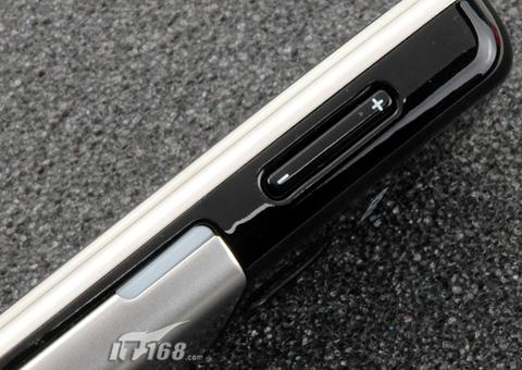 金属魅力诺基亚超薄直板机6300评测(3)